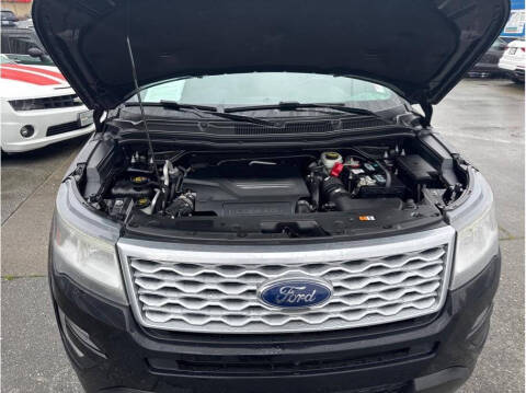 2017 Ford Explorer Platinum