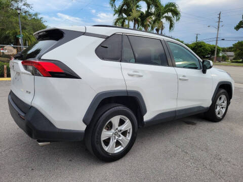 2021 Toyota RAV4 XLE