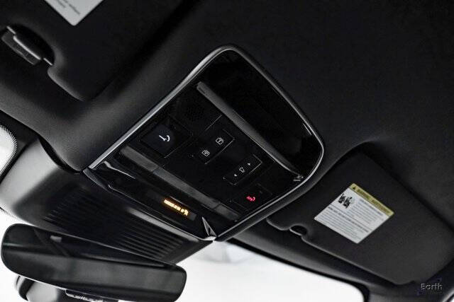 2024 Land Rover Range Rover Sport P360 SE