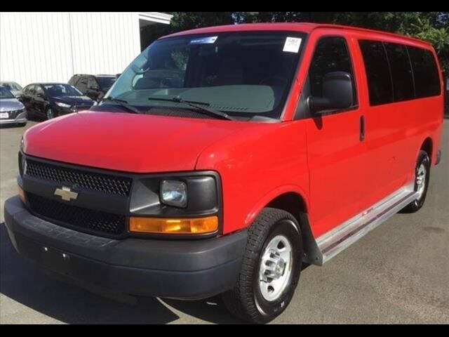 2013 Chevrolet Express Passenger LS 2500