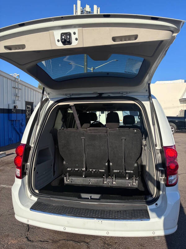 2017 Dodge Grand Caravan SE Plus