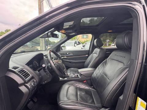 2017 Ford Explorer Platinum