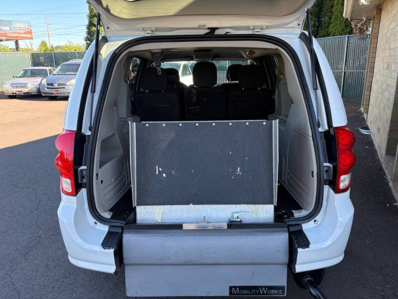 2017 Dodge Grand Caravan SE Plus