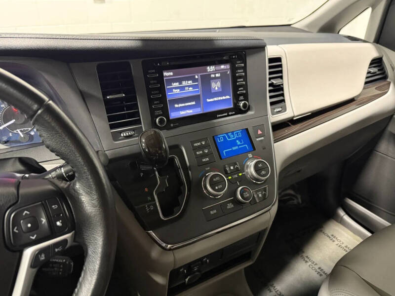 2018 Toyota Sienna