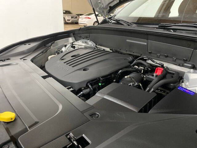 2025 Volvo XC90 B5 Core Bright Theme