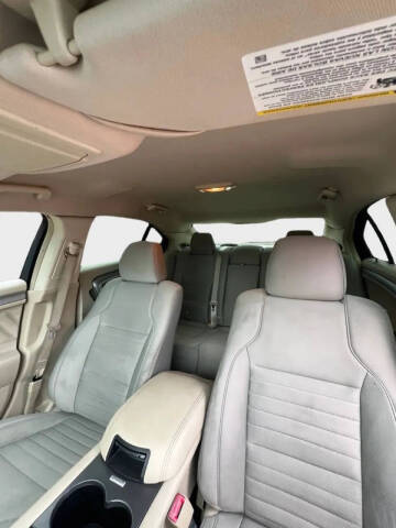 2016 Ford Taurus SE