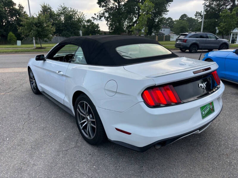 2017 Ford Mustang EcoBoost Premium