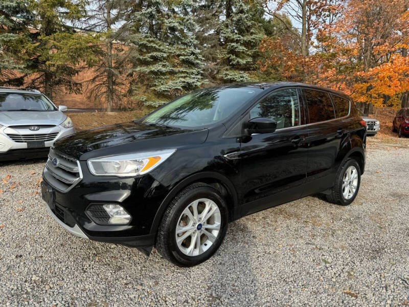 Used 2017 Ford Escape SE with VIN 1FMCU0G97HUD77608 for sale in Warrensville Heights, OH