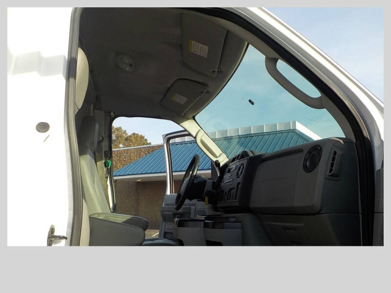 2012 Ford E-Series E-350 SD