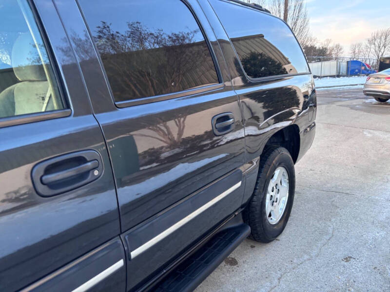 2004 Chevrolet Suburban 1500 LT