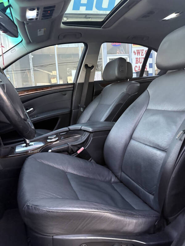 2008 BMW 5 Series 528xi