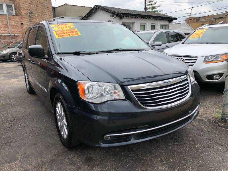 2014 Chrysler Town and Country for sale at Jeff Auto Sales INC in Chicago IL