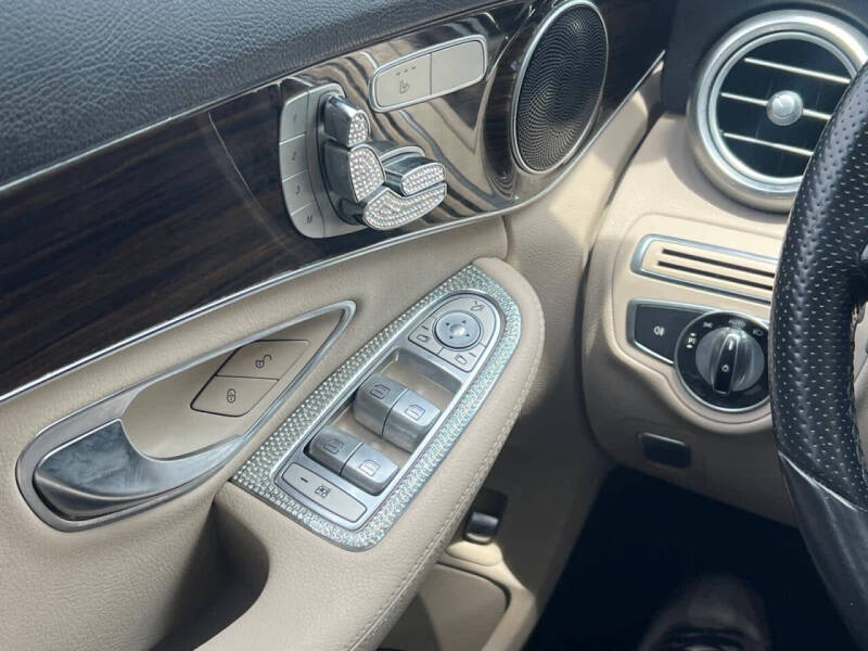 2016 Mercedes-Benz C-Class