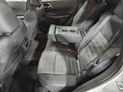 2025 Mitsubishi Outlander PHEV SE