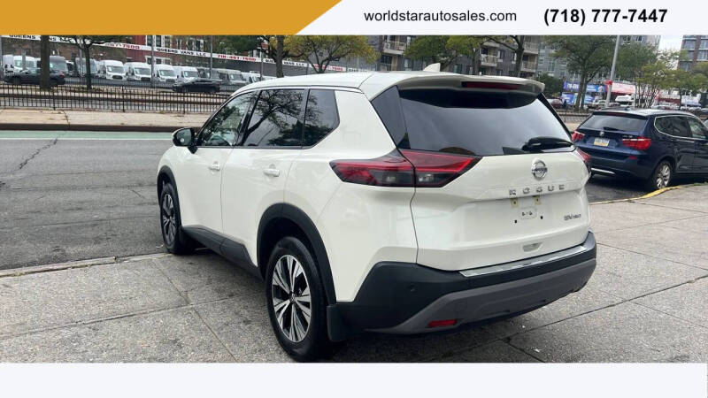 2021 Nissan Rogue SV