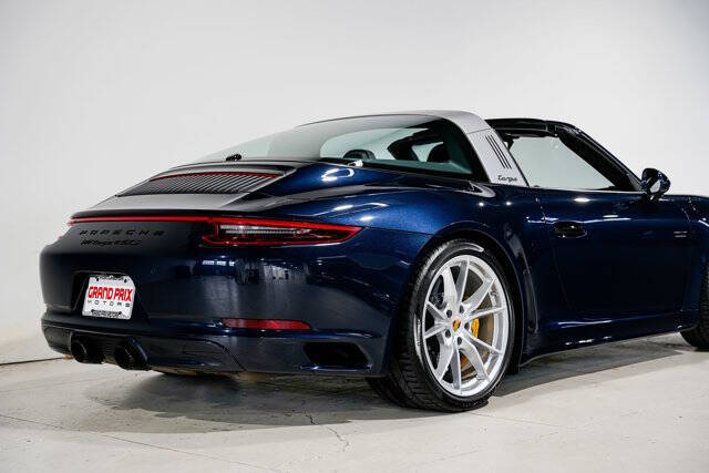 2019 Porsche 911 Targa 4 GTS
