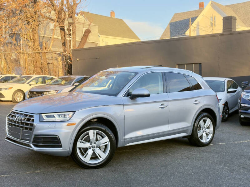 2018 Audi Q5 2.0T quattro Premium Plus