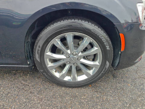 2018 Chrysler 300 Limited