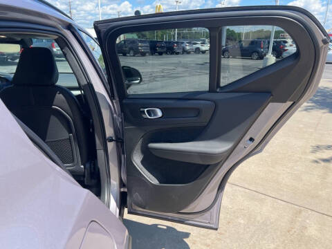 2026 Volvo XC40 B5 Core