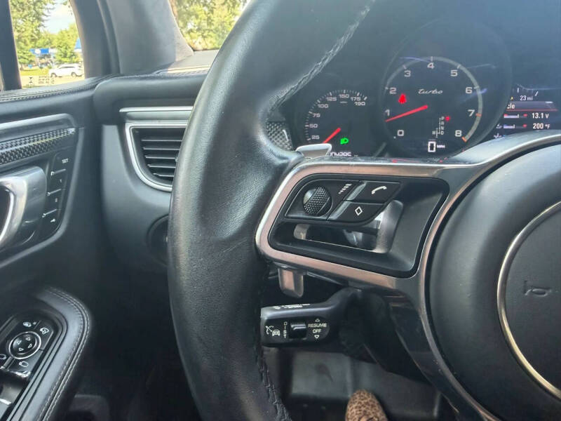 2017 Porsche Macan