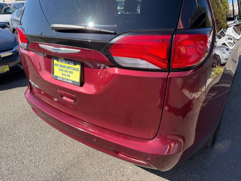 2018 Chrysler Pacifica LX