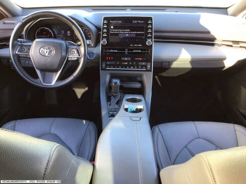 2021 Toyota Avalon Hybrid XLE
