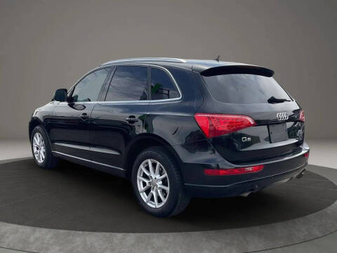 2012 Audi Q5 2.0T quattro Premium Plus