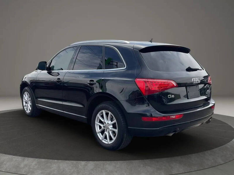 2012 Audi Q5 2.0T quattro Premium Plus