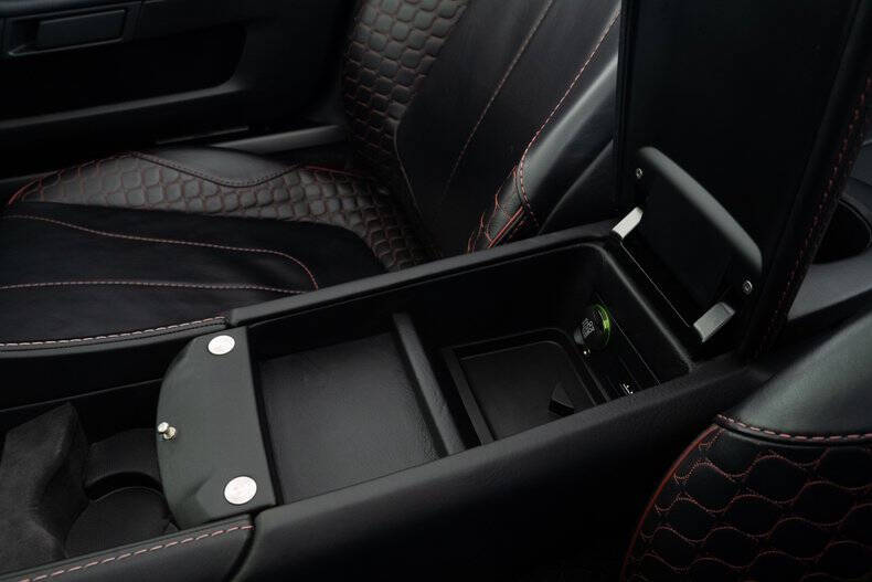 2015 Aston Martin Vanquish Volante