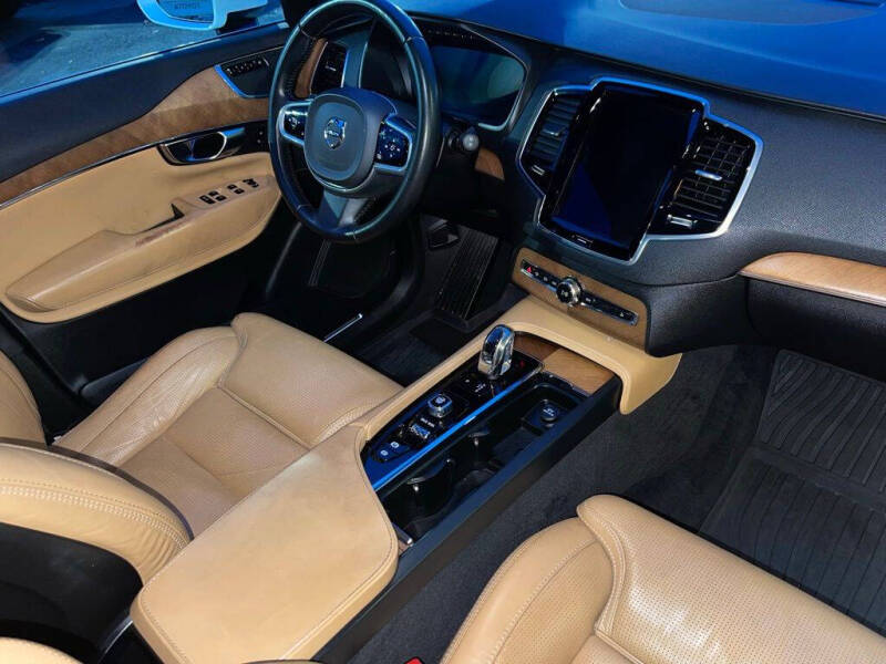 2018 Volvo XC90 T8 eAWD Inscription