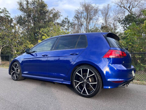 2017 Volkswagen Golf R 4Motion