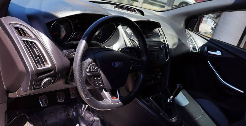 2018 Ford Focus ST