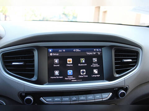 2017 Hyundai Ioniq Hybrid Blue