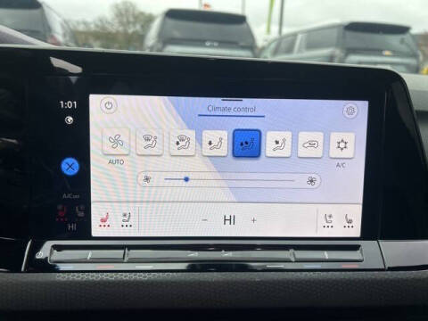 2024 Volkswagen Golf GTI 380 SE