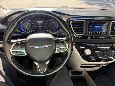 2020 Chrysler Pacifica Touring L