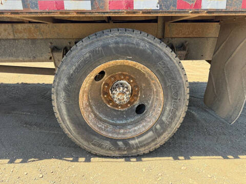 1992 Freightliner FL70