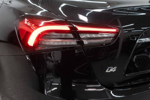 2022 Maserati Ghibli Modena Q4