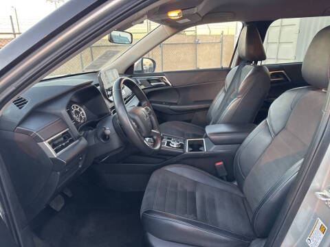 2024 Mitsubishi Outlander SE