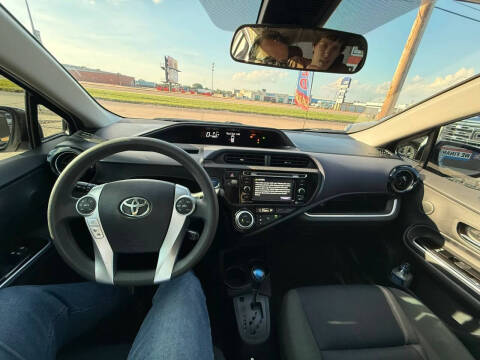 2017 Toyota Prius c