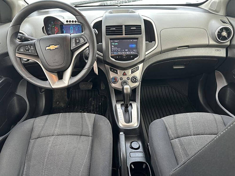 2016 Chevrolet Sonic LT Auto