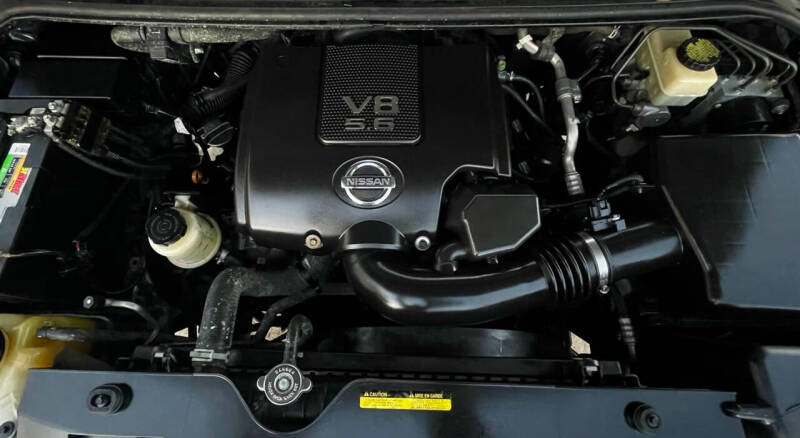 2013 Nissan Armada SV photo 38