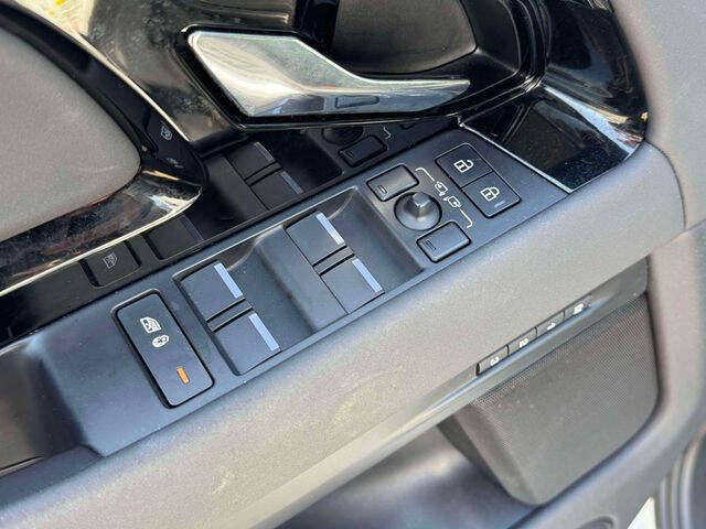 2024 Land Rover Range Rover Evoque P250 S