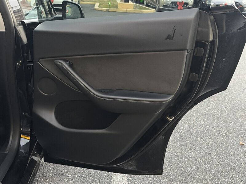 2023 Tesla Model Y Performance