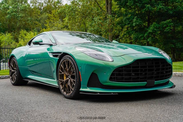 2025 Aston Martin DB12 V8