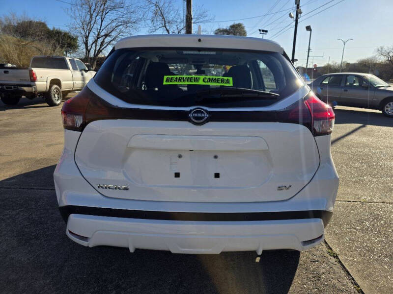 2024 Nissan Kicks SV
