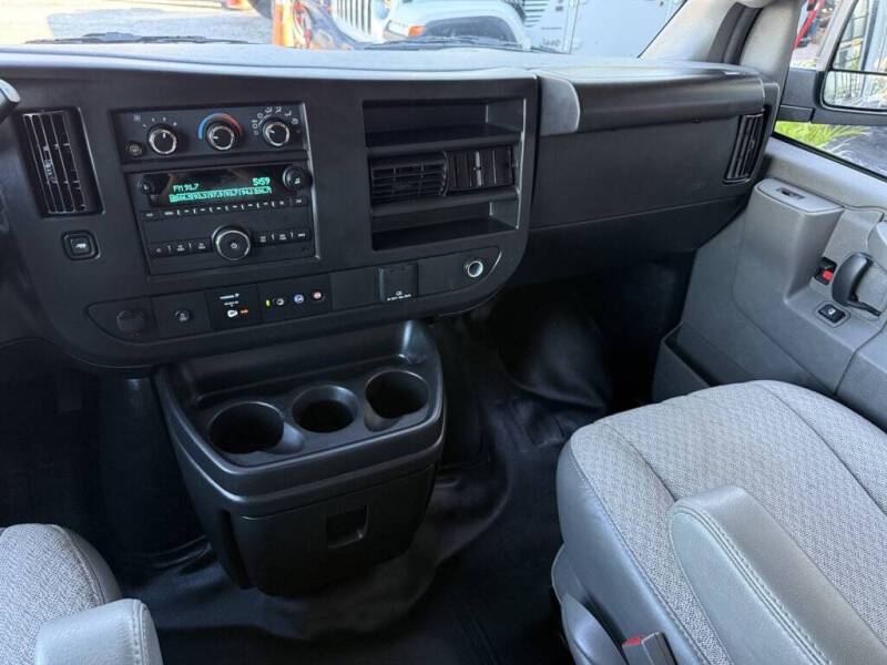 2023 Chevrolet Express LS 3500