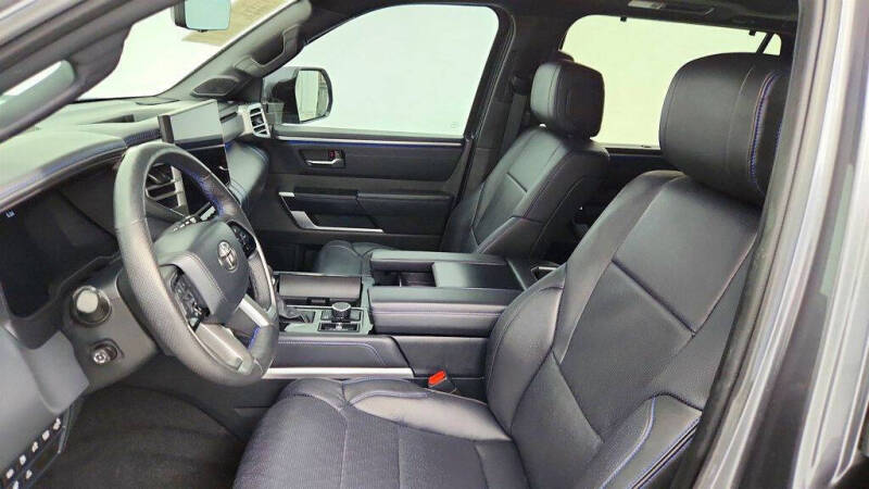 2024 Toyota Sequoia Platinum