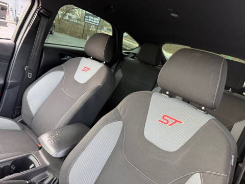 2017 Ford Focus ST