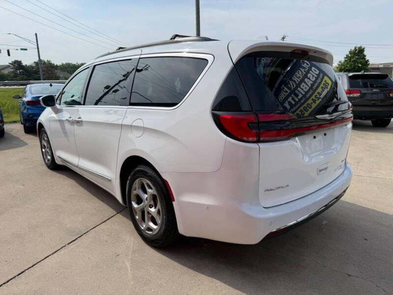 2022 Chrysler Pacifica Limited