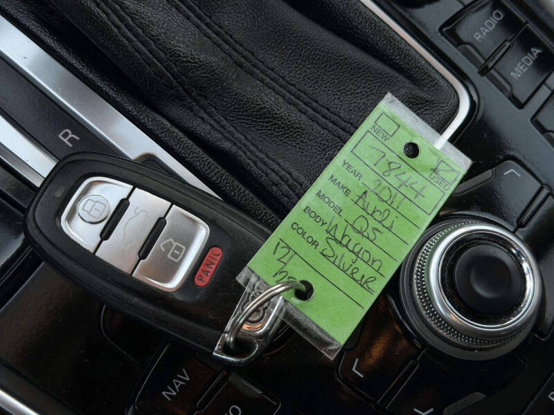 2011 Audi Q5 3.2 quattro Premium Plus